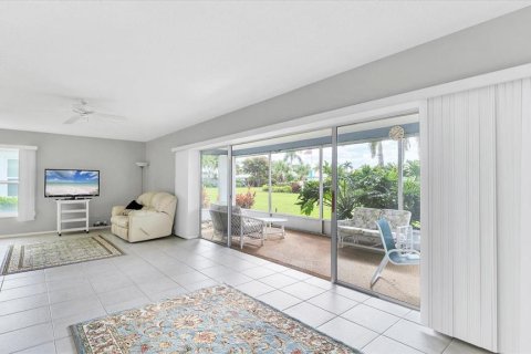 Condo in Bradenton, Florida, 2 bedrooms  № 2149377 - photo 12