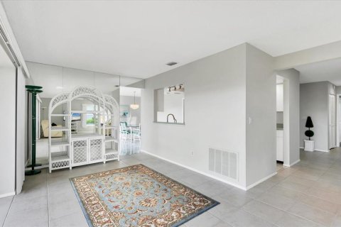 Condo in Bradenton, Florida, 2 bedrooms  № 2149377 - photo 8