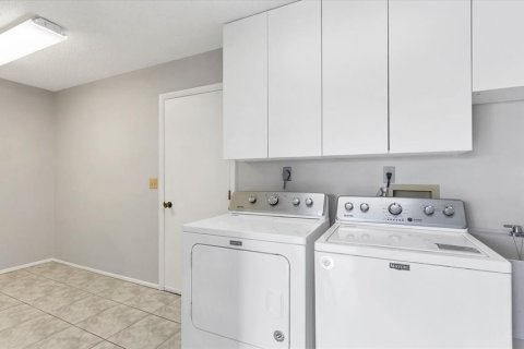 Condo in Bradenton, Florida, 2 bedrooms  № 2149377 - photo 29