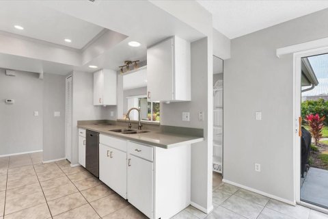 Condo in Bradenton, Florida, 2 bedrooms  № 2149377 - photo 18