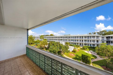 Copropriété à vendre à Miami, Floride: 1 chambre, 57.6 m2 № 2003248 - photo 17