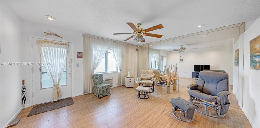 Condo à Miami, Floride, 1 chambre  № 2003248