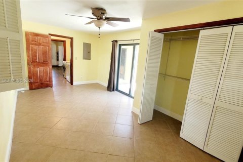 Casa en alquiler en Hallandale Beach, Florida, 3 dormitorios, 122.63 m2 № 2074876 - foto 22