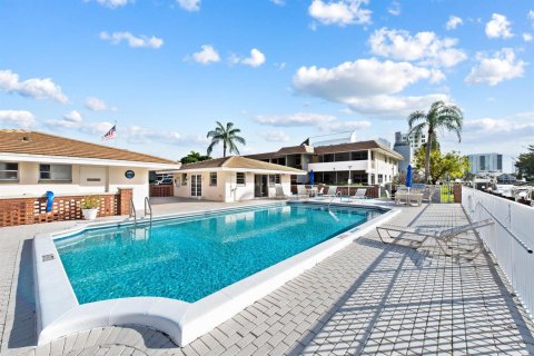 Copropriété à louer à Pompano Beach, Floride: 2 chambres, 98.76 m2 № 2270831 - photo 21