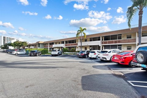 Copropriété à louer à Pompano Beach, Floride: 2 chambres, 98.76 m2 № 2270831 - photo 24