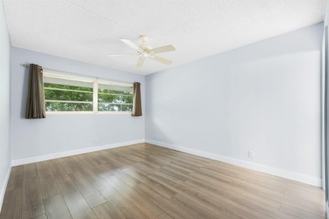 Copropriété à louer à Pompano Beach, Floride: 2 chambres, 98.76 m2 № 2270831 - photo 4