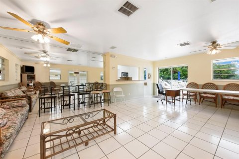 Copropriété à louer à Pompano Beach, Floride: 2 chambres, 98.76 m2 № 2270831 - photo 18