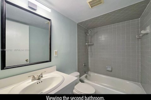 Touwnhouse à louer à Boca Raton, Floride: 2 chambres, 103.12 m2 № 1999421 - photo 17