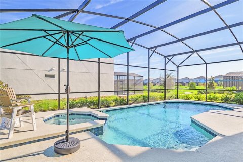 House in Kissimmee, Florida 10 bedrooms, 397.16 sq.m. № 1552947 - photo 2