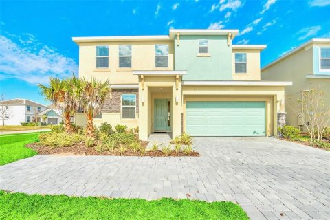 House in Kissimmee, Florida 10 bedrooms, 397.16 sq.m. № 1552947 - photo 1