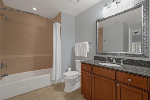 Condominio en venta en Four Corners, Florida, 3 dormitorios, 151.43 m2 № 2434925 - foto 18