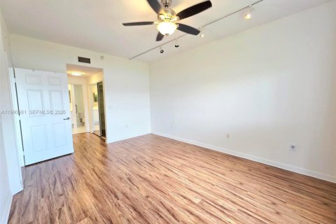 Copropriété à vendre à Tamarac, Floride: 2 chambres, 140.1 m2 № 2057489 - photo 24