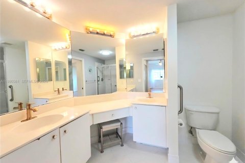 Copropriété à vendre à Tamarac, Floride: 2 chambres, 140.1 m2 № 2057489 - photo 26