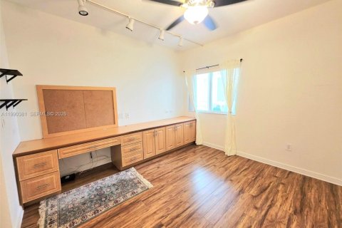 Copropriété à vendre à Tamarac, Floride: 2 chambres, 140.1 m2 № 2057489 - photo 18