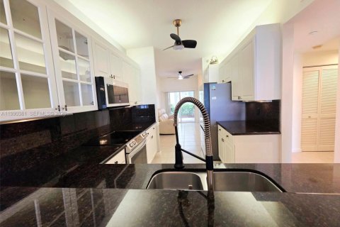 Copropriété à vendre à Tamarac, Floride: 2 chambres, 140.1 m2 № 2057489 - photo 9