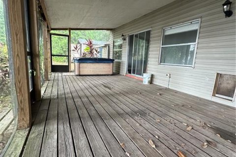 House in Land O' Lakes, Florida 4 bedrooms, 121.52 sq.m. № 1887044 - photo 29
