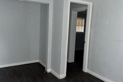 House in Land O' Lakes, Florida 4 bedrooms, 121.52 sq.m. № 1887044 - photo 23