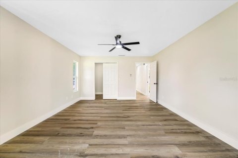 House in Ocala, Florida 3 bedrooms, 295.24 sq.m. № 1573922 - photo 19