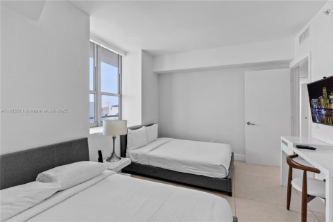 Купить кондоминиум в Холливуд, Флорида 2 спальни, 106.37м2, № 1983265 - фото 21