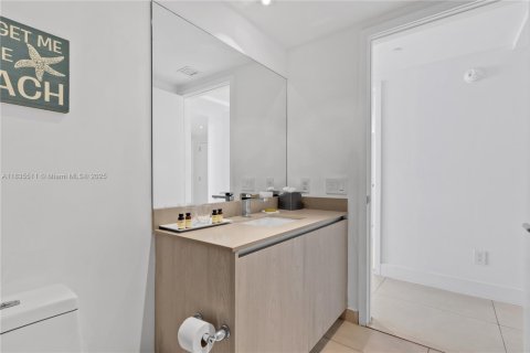 Купить кондоминиум в Холливуд, Флорида 2 спальни, 106.37м2, № 1983265 - фото 25