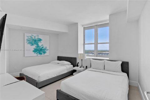 Купить кондоминиум в Холливуд, Флорида 2 спальни, 106.37м2, № 1983265 - фото 22