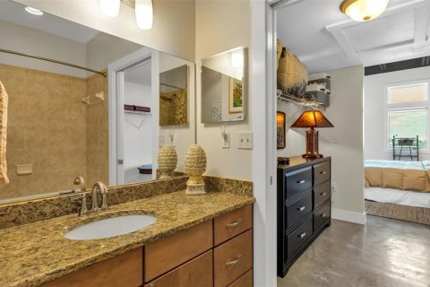 Condo in Lakeland, Florida, 1 bedroom  № 2195158 - photo 25