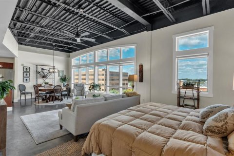 Condo in Lakeland, Florida, 1 bedroom  № 2195158 - photo 18