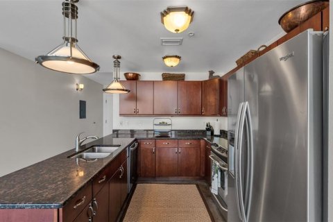 Condo in Lakeland, Florida, 1 bedroom  № 2195158 - photo 12