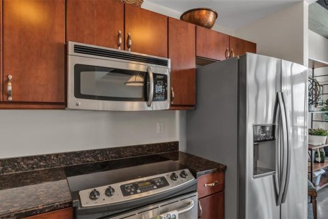 Condo in Lakeland, Florida, 1 bedroom  № 2195158 - photo 14