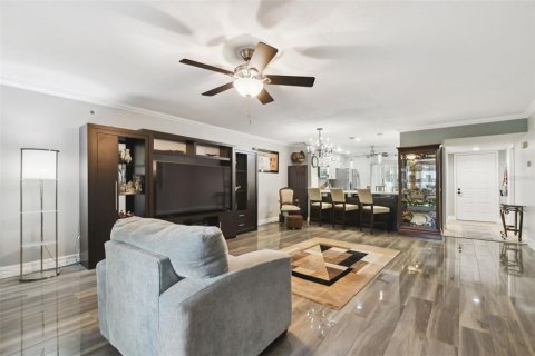 Condo in Palm Harbor, Florida, 2 bedrooms  № 1751470 - photo 10