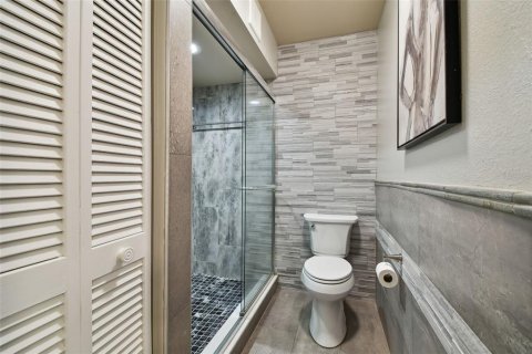Condo in Palm Harbor, Florida, 2 bedrooms  № 1751470 - photo 28