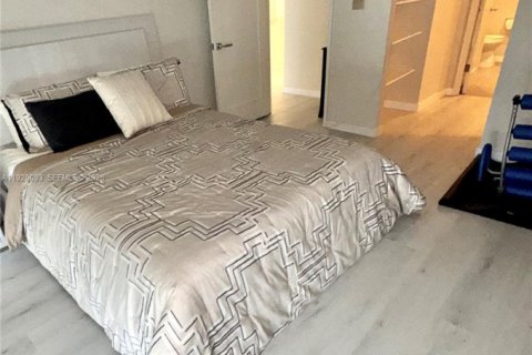 Купить кондоминиум в Майами, Флорида 1 спальня, 70.33м2, № 1986896 - фото 6