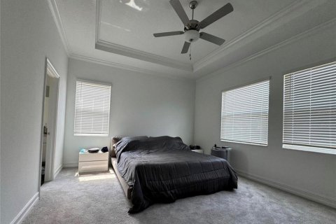 House in Land O' Lakes, Florida 5 bedrooms, 337.14 sq.m. № 1792048 - photo 14