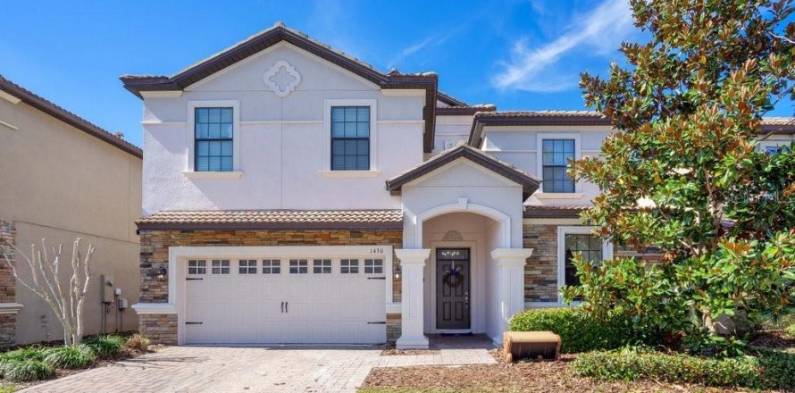 House in Davenport, Florida 8 bedrooms, 363.15 sq.m. № 1435975