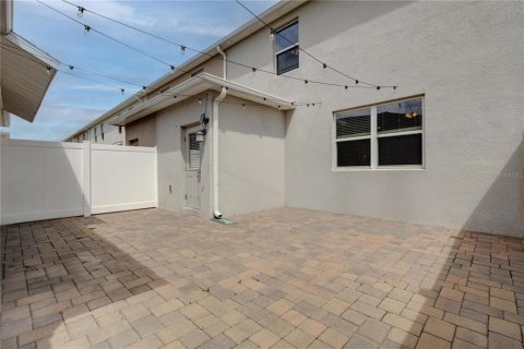 Adosado en venta en Winter Garden, Florida, 3 dormitorios, 159.51 m2 № 2200782 - foto 19