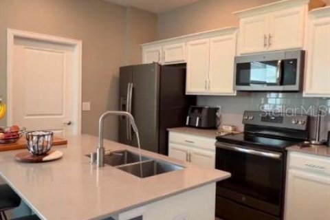 Adosado en venta en Winter Garden, Florida, 3 dormitorios, 159.51 m2 № 2200782 - foto 8