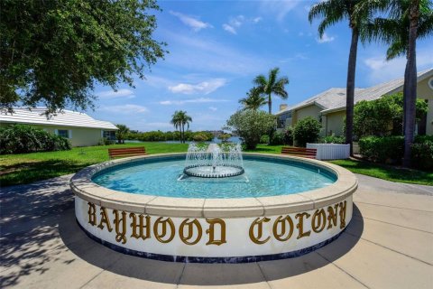 House in Sarasota, Florida 2 bedrooms, 107.4 sq.m. № 2291060 - photo 28