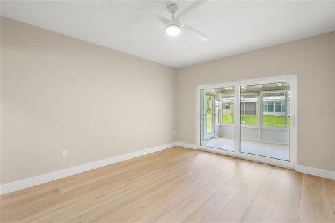 House in Sarasota, Florida 2 bedrooms, 107.4 sq.m. № 2291060 - photo 17