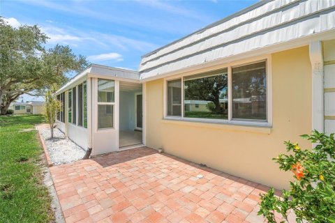 House in Sarasota, Florida 2 bedrooms, 107.4 sq.m. № 2291060 - photo 26