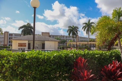 Condo in Boca Raton, Florida, 1 bedroom  № 2187998 - photo 22