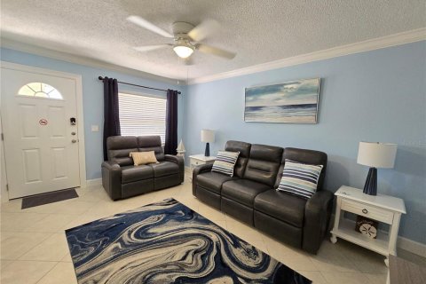 Condominio en venta en Saint Pete Beach, Florida, 1 dormitorio, 52.68 m2 № 2232245 - foto 6