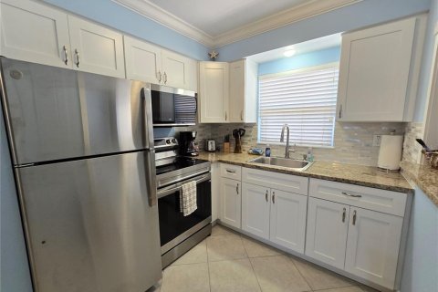 Condominio en venta en Saint Pete Beach, Florida, 1 dormitorio, 52.68 m2 № 2232245 - foto 14