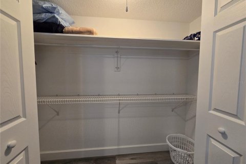 Condominio en venta en Saint Pete Beach, Florida, 1 dormitorio, 52.68 m2 № 2232245 - foto 22