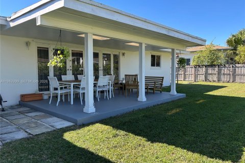 Снять в аренду виллу или дом в Майами, Флорида 4 спальни, 219.81м2, № 2024978 - фото 10