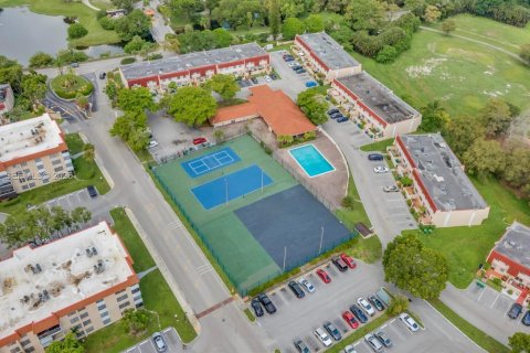 Copropriété à vendre à Lauderhill, Floride: 2 chambres, 90.3 m2 № 2040970 - photo 3