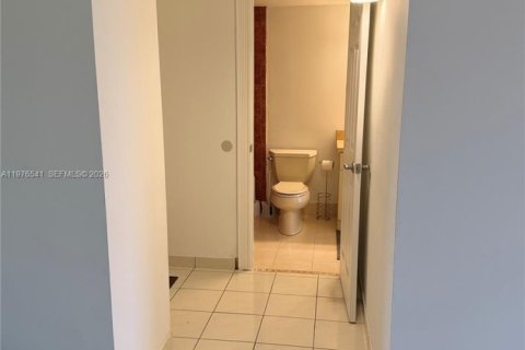 Copropriété à vendre à Lauderhill, Floride: 2 chambres, 90.3 m2 № 2040970 - photo 18