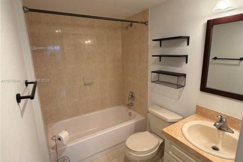 Copropriété à vendre à Lauderhill, Floride: 2 chambres, 90.3 m2 № 2040970 - photo 22