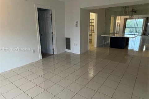 Copropriété à vendre à Lauderhill, Floride: 2 chambres, 90.3 m2 № 2040970 - photo 17