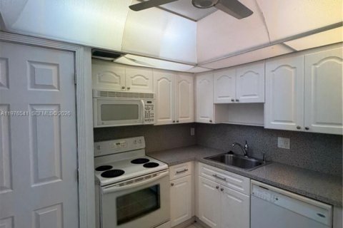 Copropriété à vendre à Lauderhill, Floride: 2 chambres, 90.3 m2 № 2040970 - photo 15