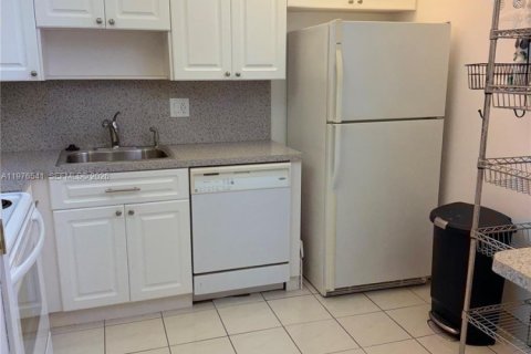 Copropriété à vendre à Lauderhill, Floride: 2 chambres, 90.3 m2 № 2040970 - photo 14